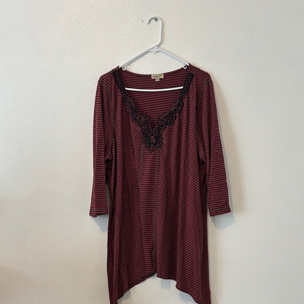 ONE WORLD Burgundy and Black Tunic with Lace Accent